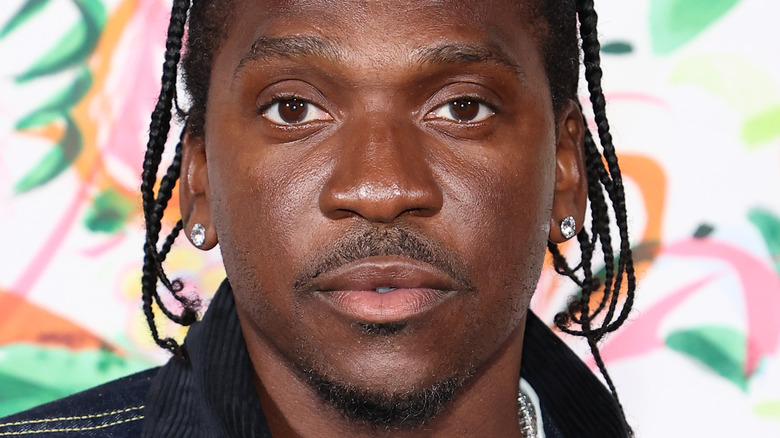 Pusha T posant