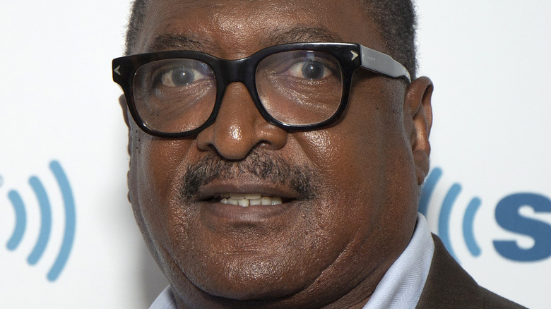 Mathew Knowles posant