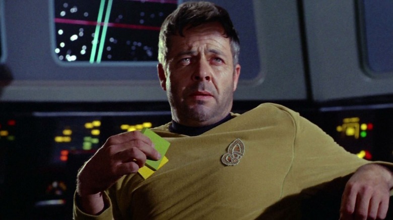 William Windom en tant que Commodore Decker dans Star Trek