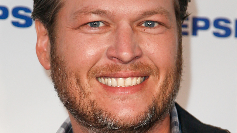 Blake Shelton revient sur l’une de ses coiffures les plus époustouflantes