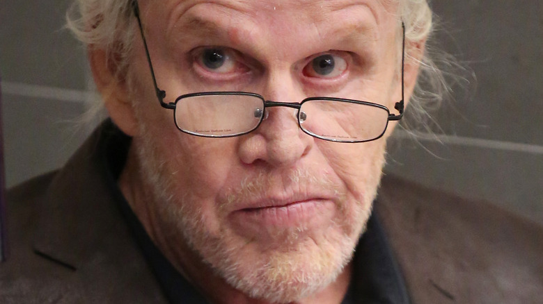 Ce que nous savons des accusations alarmantes auxquelles Gary Busey fait face