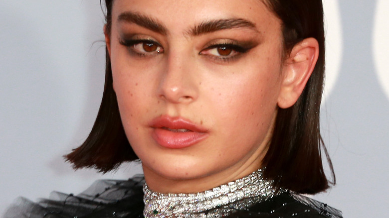 Charli XCX a écrit plus de chansons célèbres que vous ne le pensiez