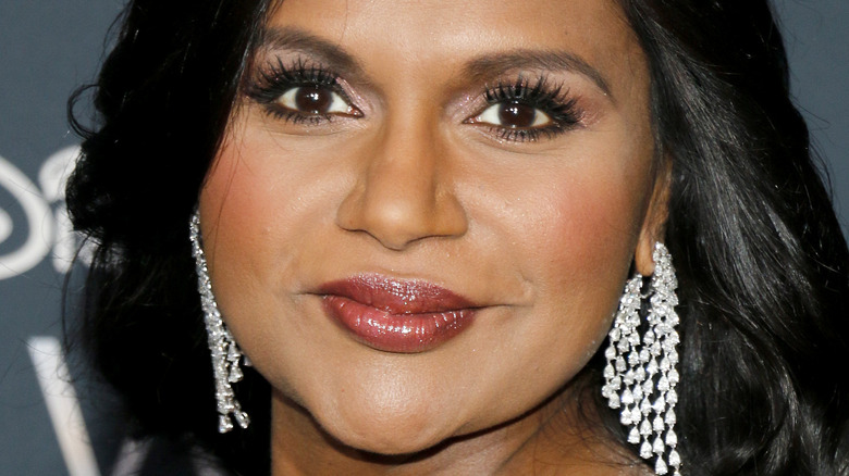 Comment Mindy Kaling se sent vraiment à propos de ces rumeurs de paternité de BJ Novak