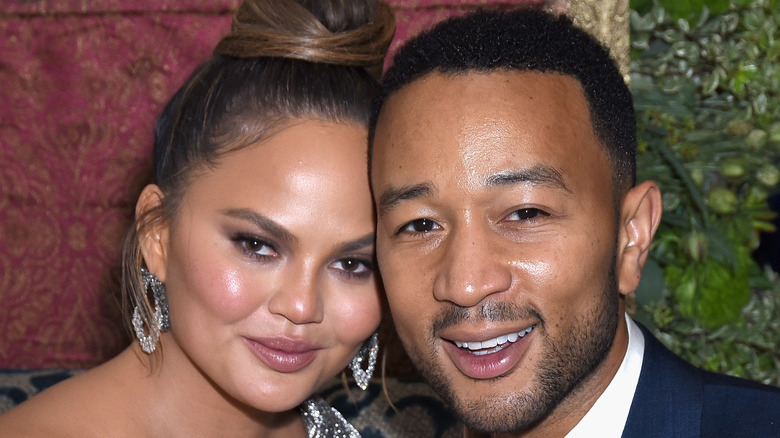 Comment la proposition de John Legend à Chrissy Teigen a failli être ruinée