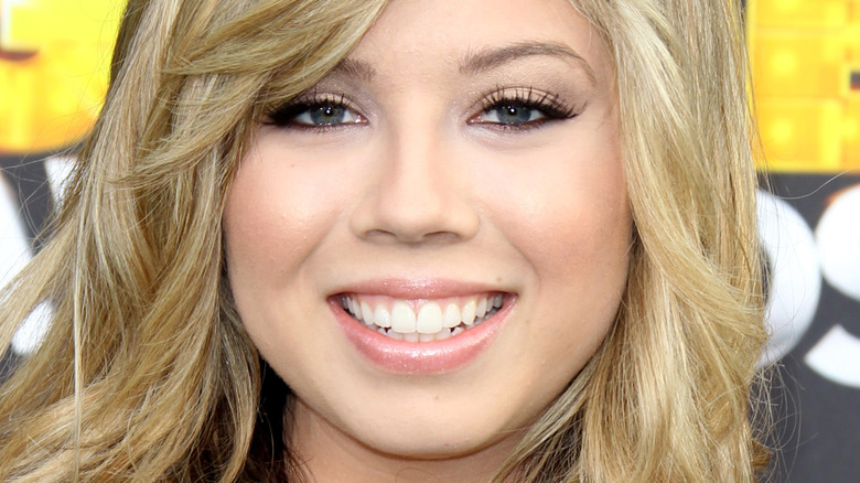 Jennette McCurdy révèle les habitudes alarmantes que sa mère l’a encouragée à développer