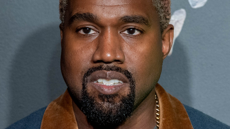 Kanye West montre que sa guerre avec Pete Davidson est loin d’être terminée