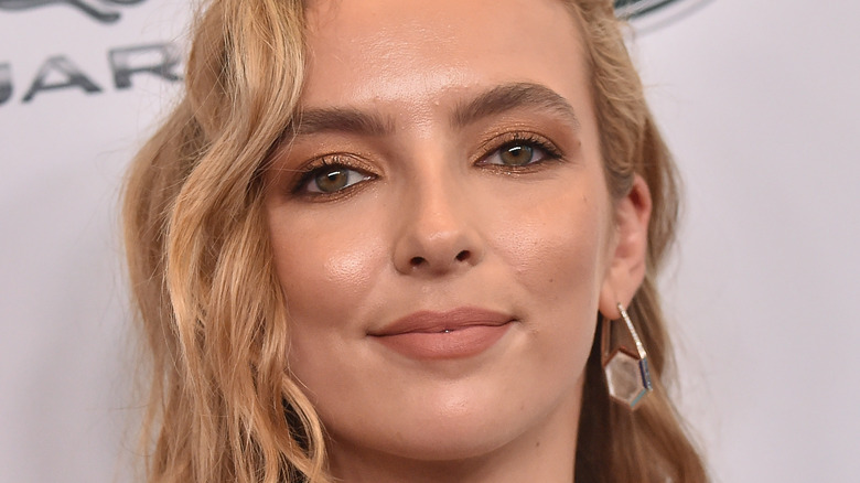 La transformation de Jodie Comer de l’enfance à 29 ans