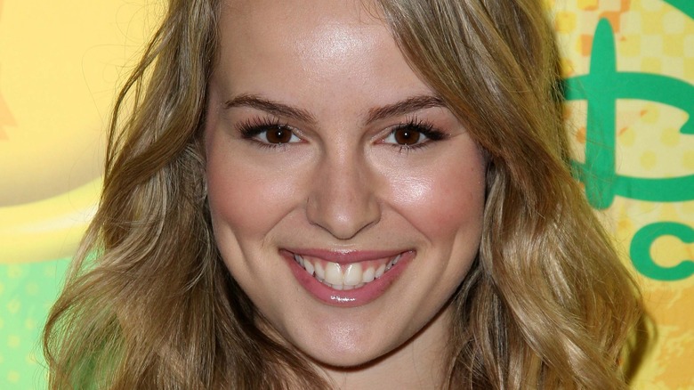 La vérité indescriptible de Bridgit Mendler