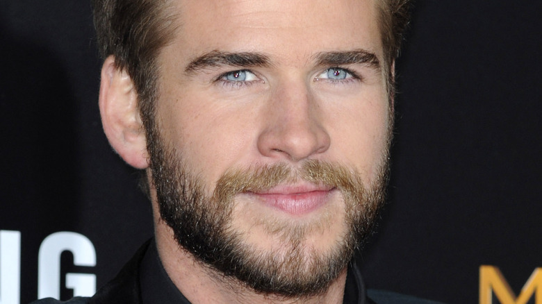 Liam Hemsworth aurait de tristes nouvelles sur sa relation