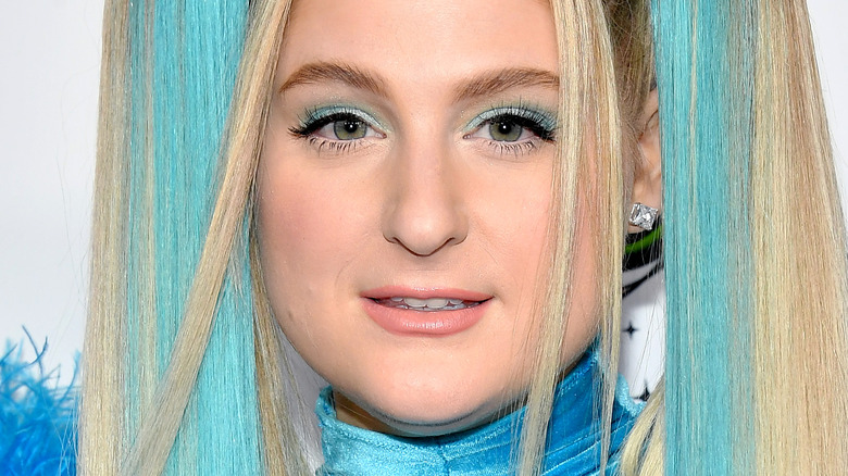 Meghan Trainor révèle comment Carson Daly d’aujourd’hui lui a sauvé la vie