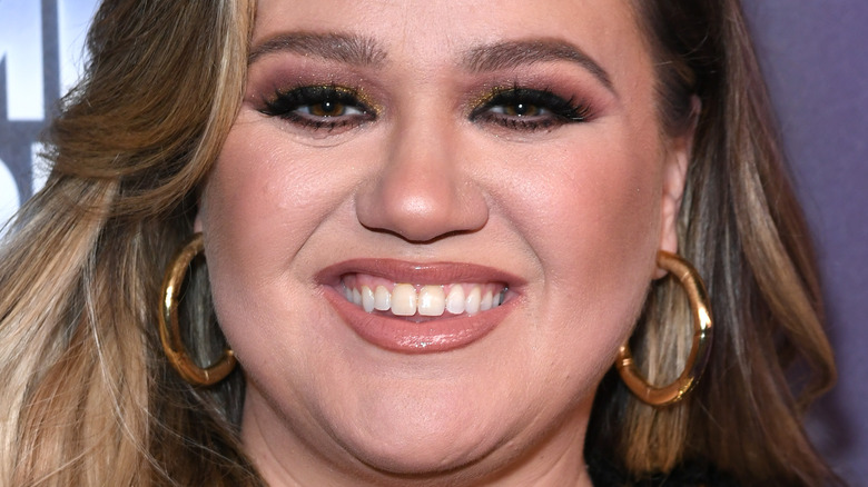 Pourquoi Kelly Clarkson n’a jamais vraiment voulu avoir un talk-show