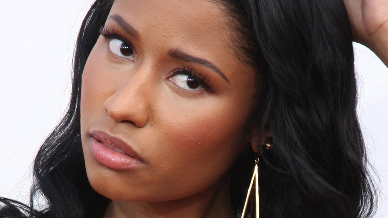 Que signifie Super Freaky Girl de Nicki Minaj ?  Voici ce que nous pensons