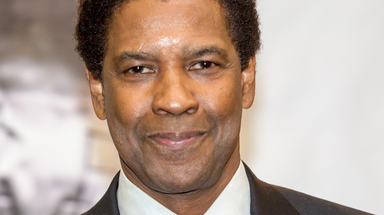 Qu’est-il vraiment arrivé au doigt de Denzel Washington ?