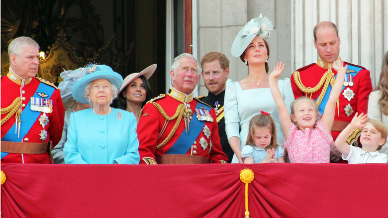 La famille royale au balcon de Buckingham Palace