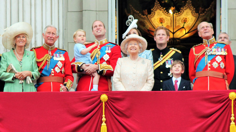 La famille royale sur un balcon