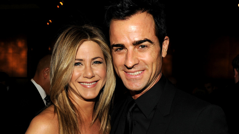 Jennifer Aniston et Justin Theroux souriants