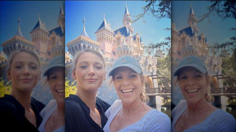 Blake Lively à Disneyland