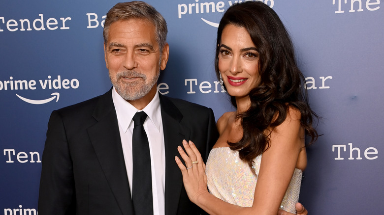 George et Amal Clooney souriants