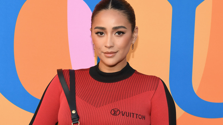 Haut Louis Vuitton Shay Mitchell