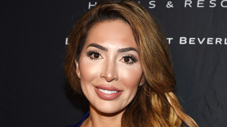 Farrah Abraham souriant à l'événement