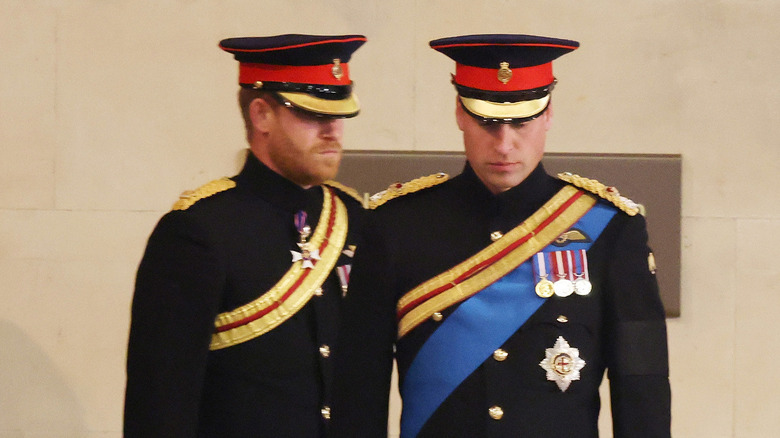 Les princes William et Harry aux funérailles de la reine Elizabeth II