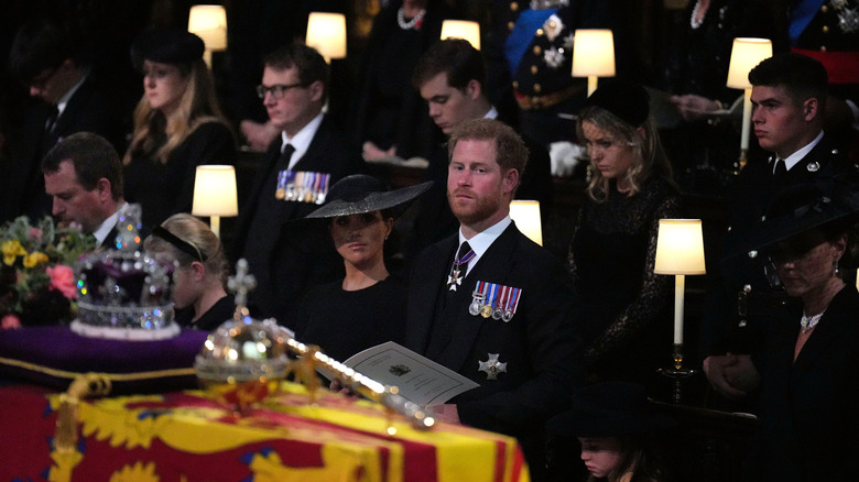 Harry et Meghan au service d'inhumation de la reine