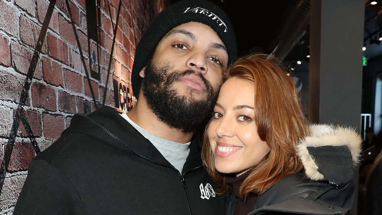 O'Shea Jackson Jr., Aubrey Plaza posant