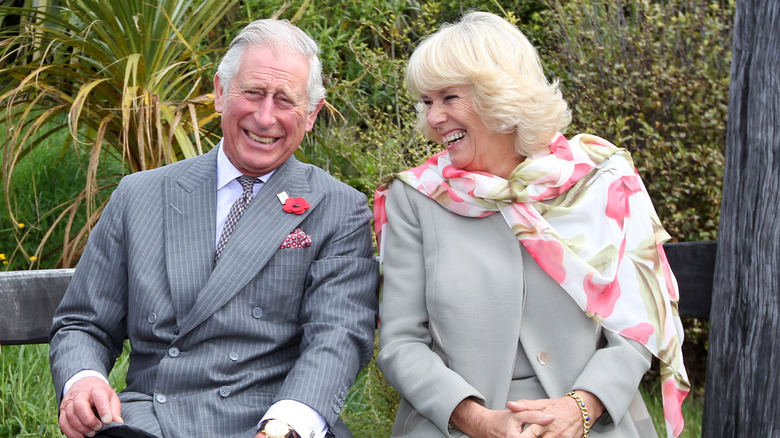 Camilla Parker-Bowles, le roi Charles rit