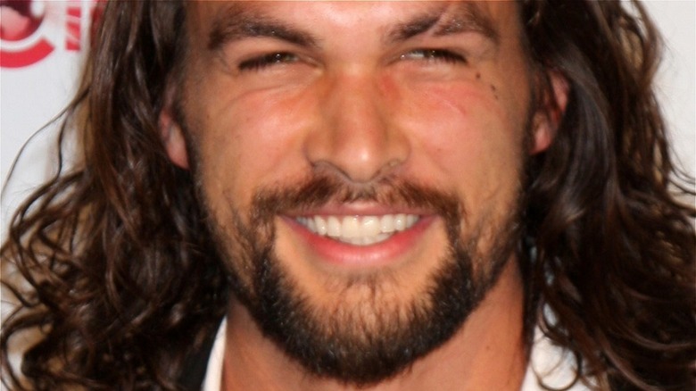 Jason Momoa souriant