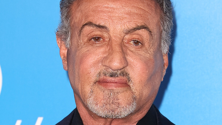 Sylvester Stallone souriant