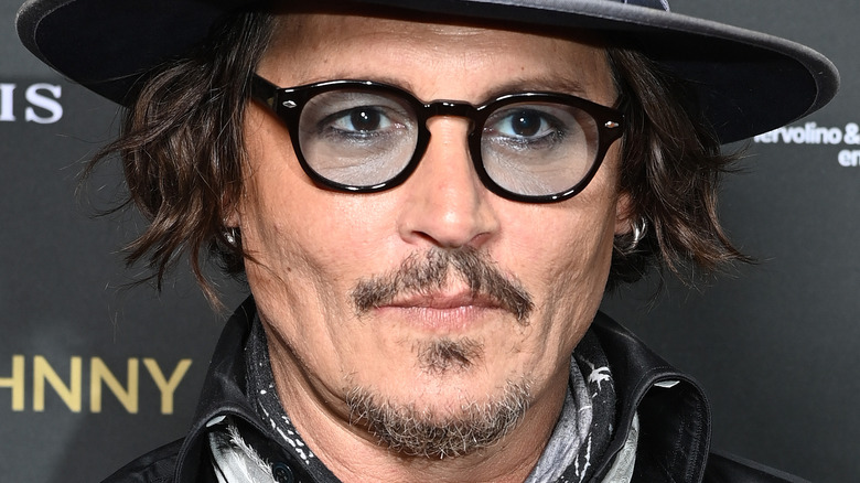 Johnny Depp souriant