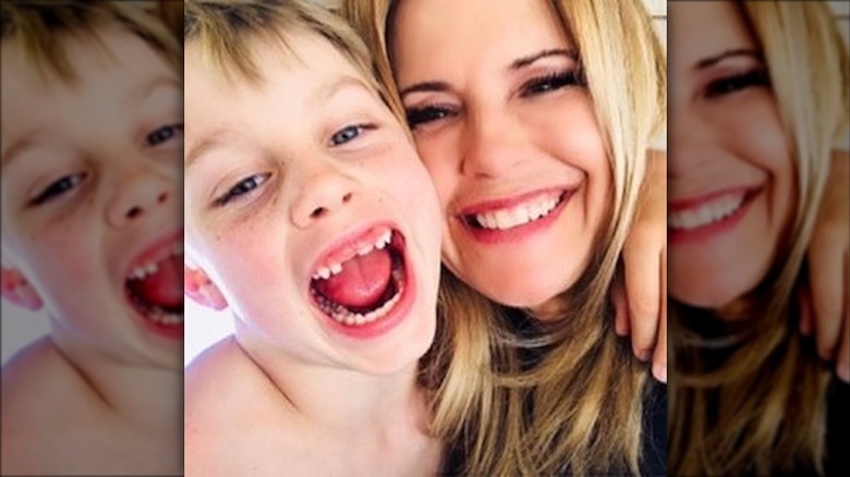 Ben avec maman Kelly Preston