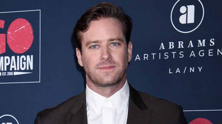 Armie Hammer posant 