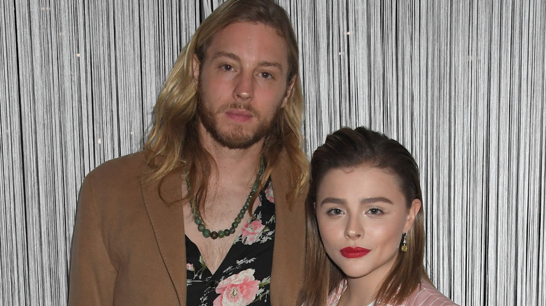 Trevor et Chloë Grace Moretz, posant ensemble