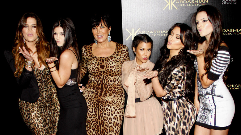 Les Kardashian posent