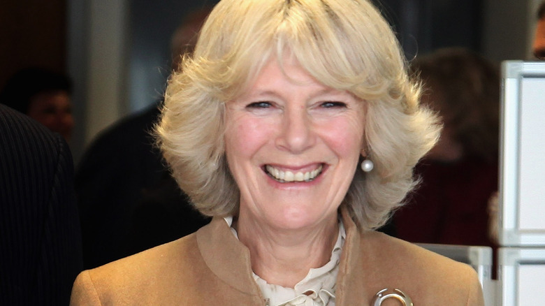 Camilla Parker Bowles souriante 