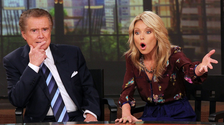 Kelly Ripa et Regis Philbin discutent 