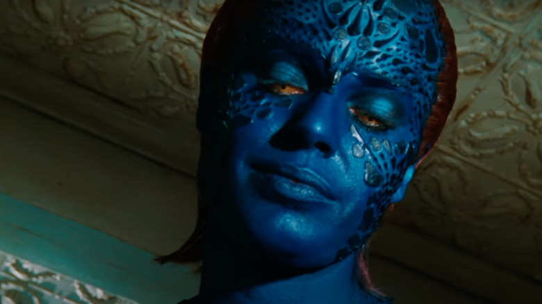 Rebecca Romijn comme Mystique