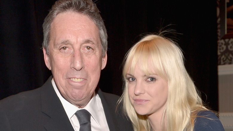 Ivan Reitman et Anna Faris assistent à une remise de prix 