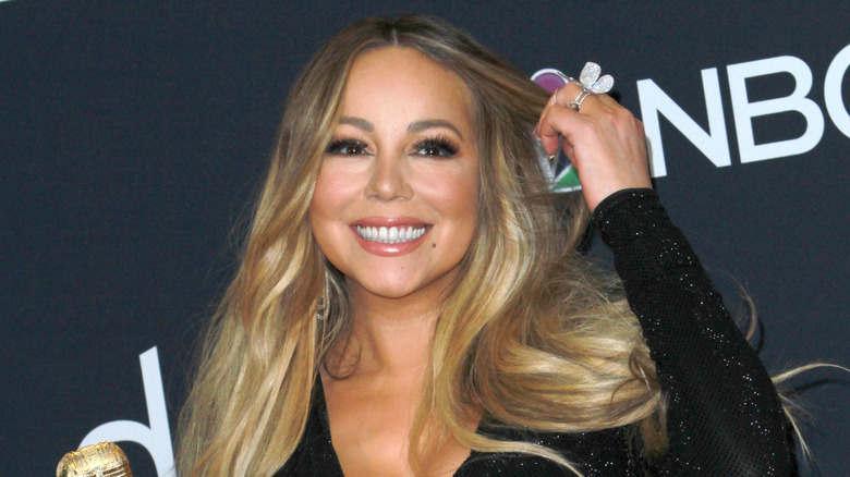 Mariah Carey souriante