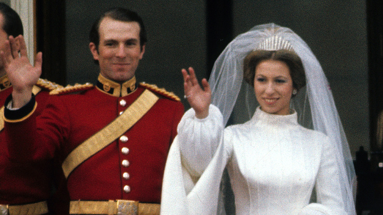 La princesse Anne et son premier mari le jour de leur mariage