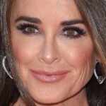 Comment Jamie Lee Curtis a soutenu Kyle Richards au milieu de son drame RHOBH