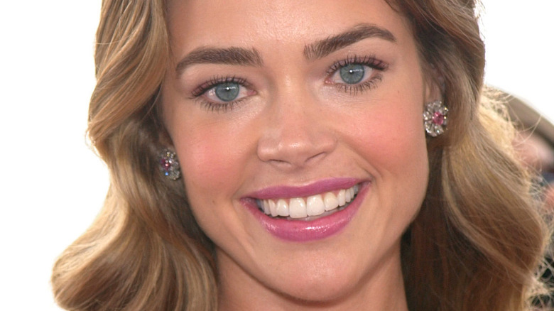 Denise Richards intervient dans le drame RHOBH de Lisa Rinna