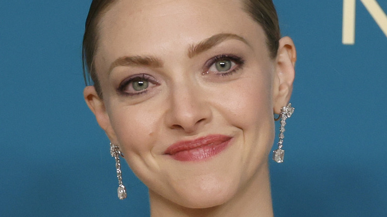 Amanda Seyfried souriante