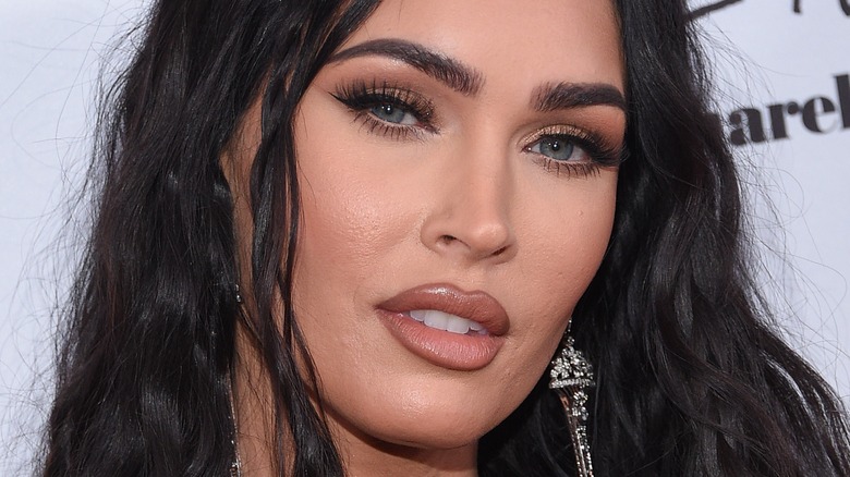 Megan Fox applaudit les critiques parentales sur les réseaux sociaux