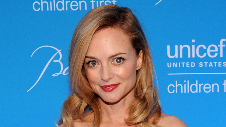 Heather Graham lors d'un événement, souriante