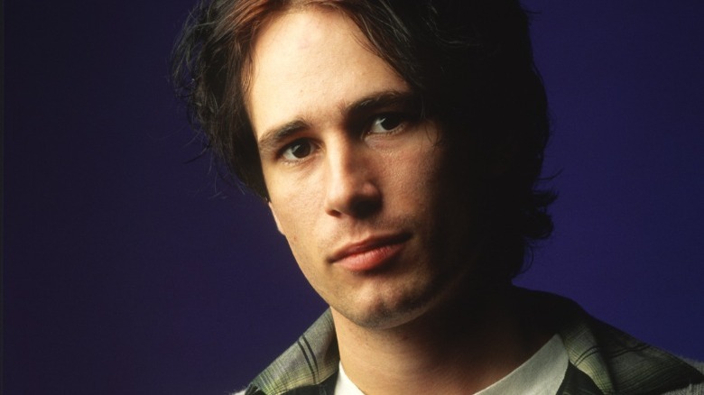 Jeff Buckley a l'air pensif