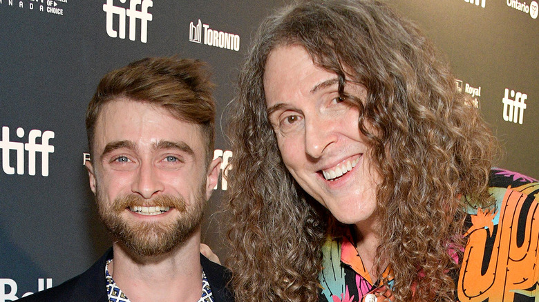 Daniel Radcliffe et Weird Al Yankociv souriant