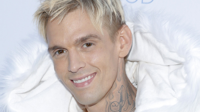 Aaron Carter souriant