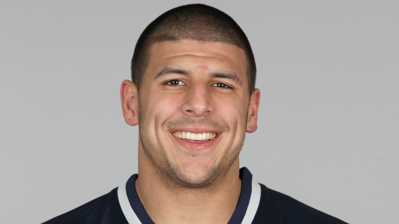 Aaron Hernandez souriant